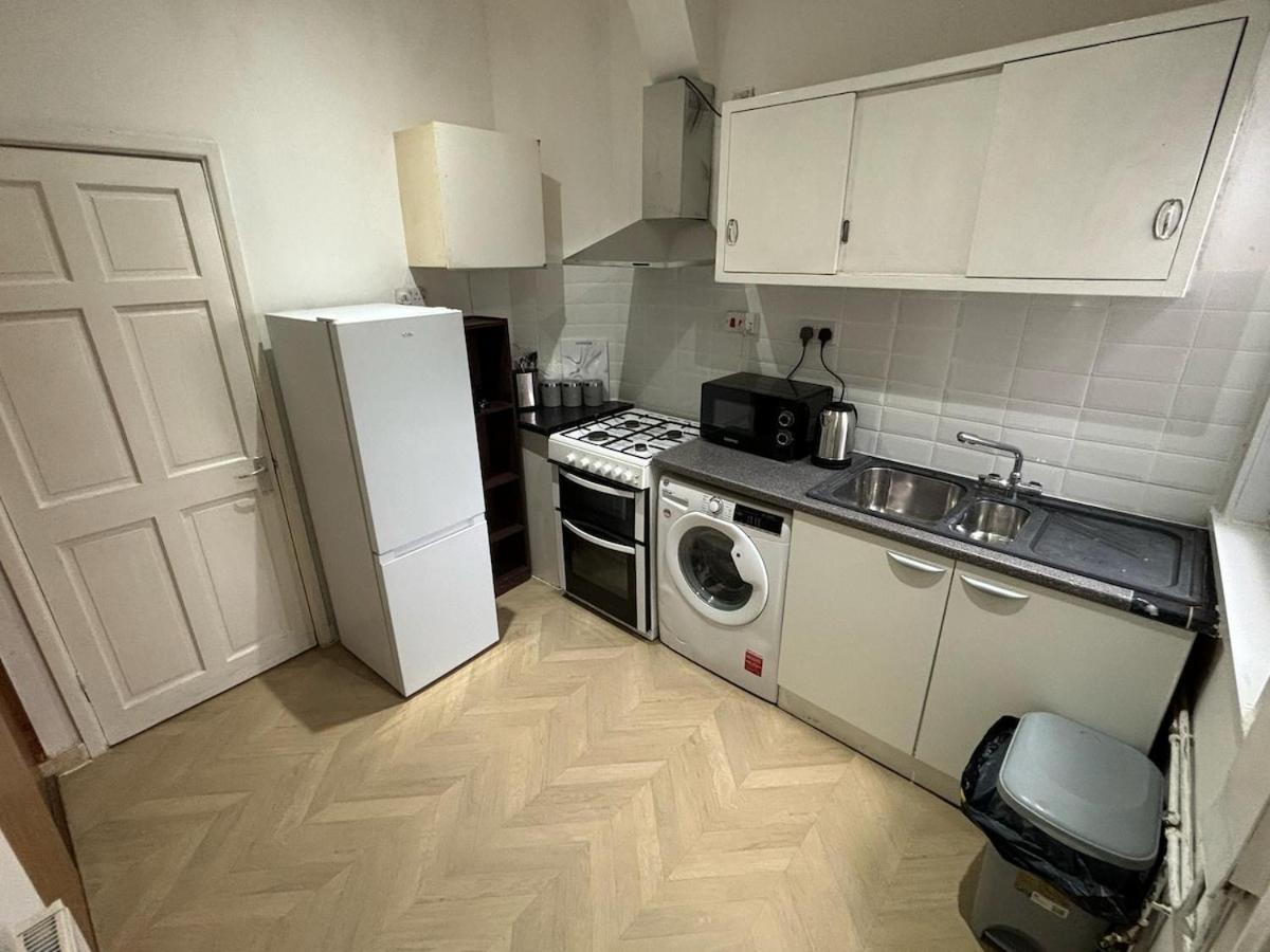 Urban Retreat With Charming 2-bedroom House Ocated In The Heart Of Villa